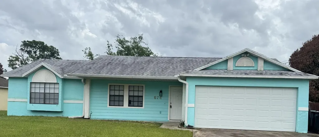 674 SW Violet Avenue Port St Lucie FL 34983
