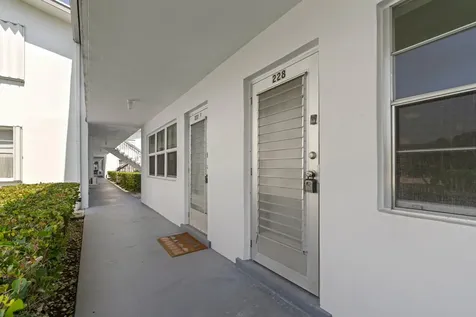 228 Camden J West Palm Beach FL 33417