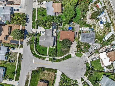 2743 NW 2nd Street Boynton Beach FL 33435