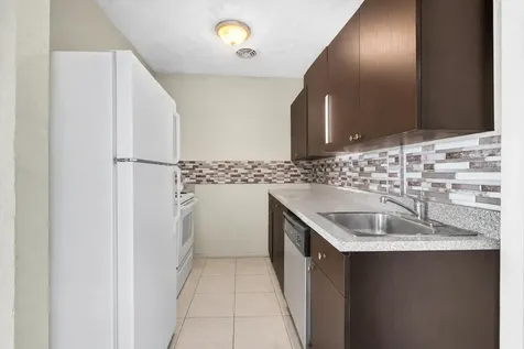 2743 NW 2nd Street Boynton Beach FL 33435