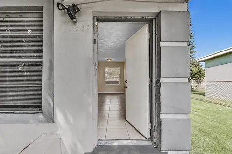 2743 NW 2nd Street Boynton Beach FL 33435