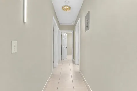 2743 NW 2nd Street Boynton Beach FL 33435