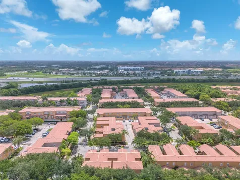 516 SW 147th Terrace Pembroke Pines FL 33027