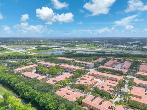 516 SW 147th Terrace Pembroke Pines FL 33027