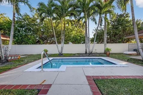 18840 NW 57th Avenue Hialeah FL 33015