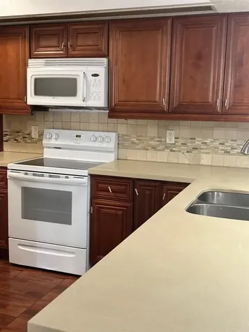 18840 NW 57th Avenue Hialeah FL 33015