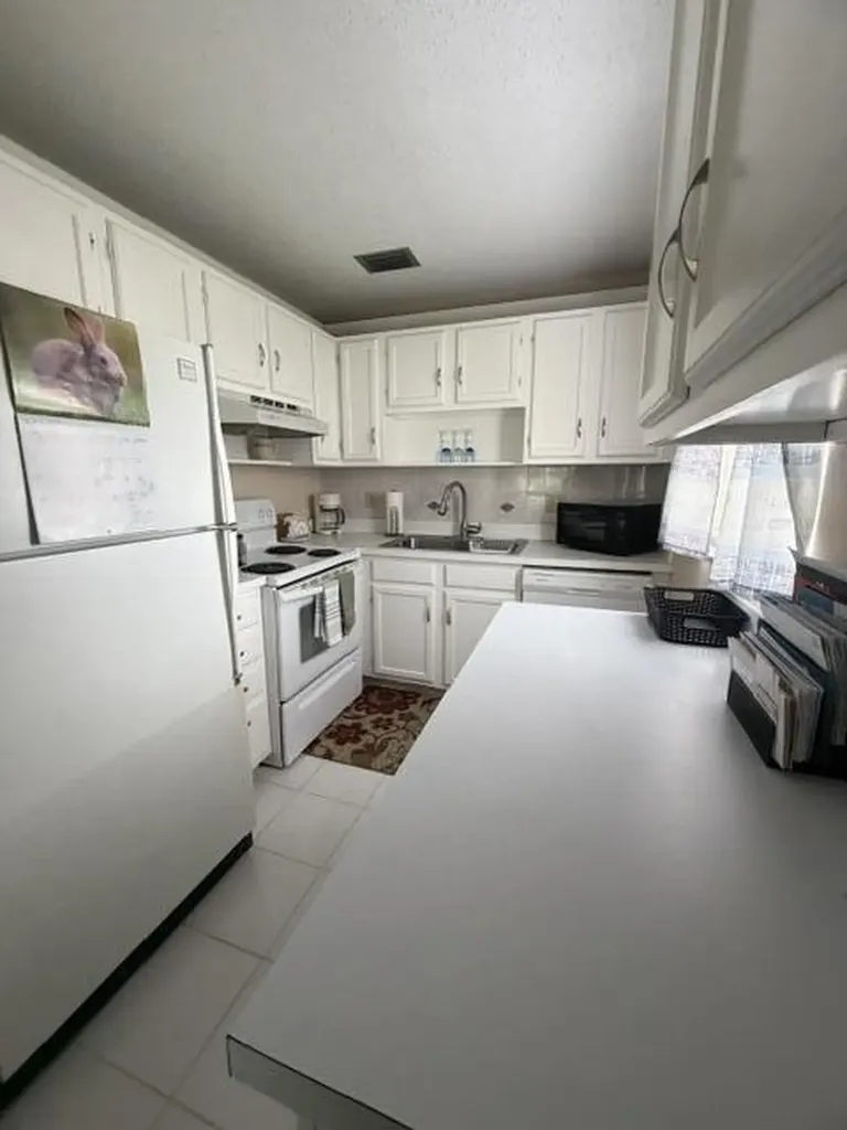 16 Vista Palm Lane Vero Beach FL 32962