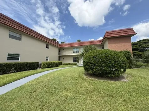 16 Vista Palm Lane Vero Beach FL 32962