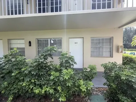 16 Vista Palm Lane Vero Beach FL 32962