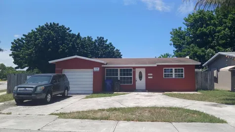 6231 SW 9th Place North Lauderdale FL 33068