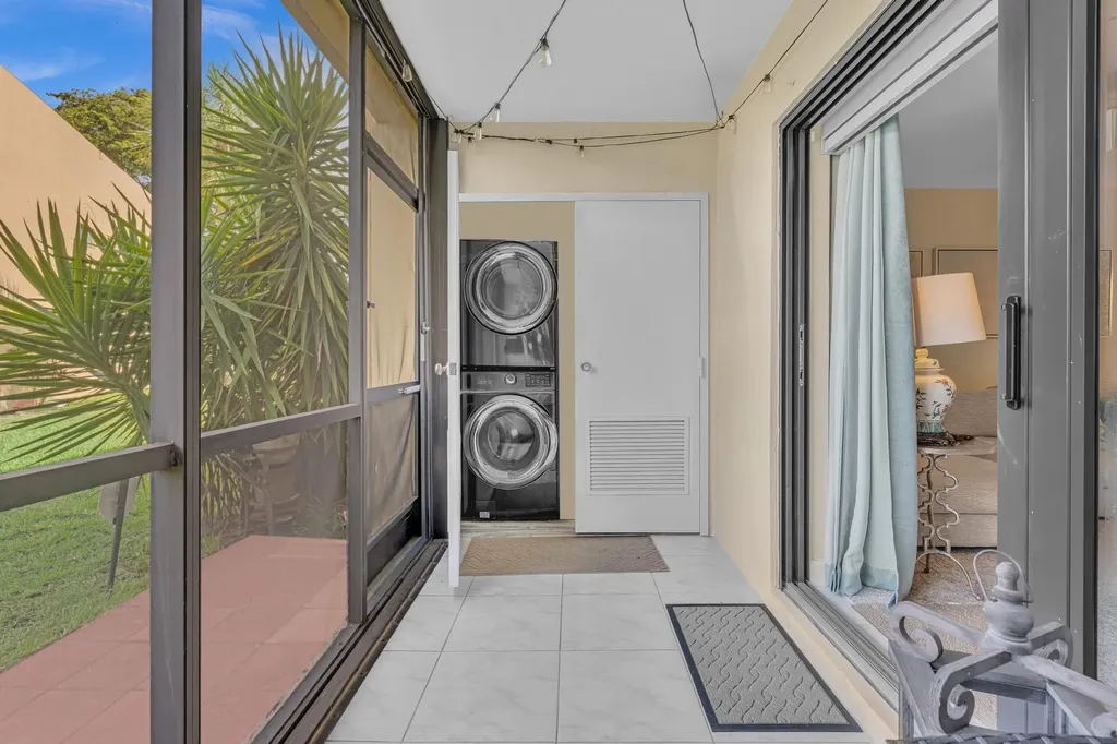 912 SW 9th Street Circle Boca Raton FL 33486