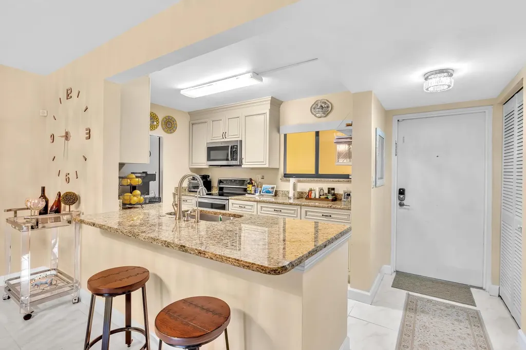 912 SW 9th Street Circle Boca Raton FL 33486