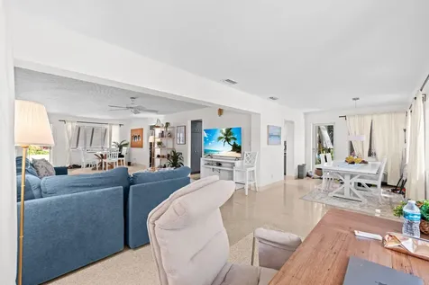 224 N Gordon Road Fort Lauderdale FL 33301
