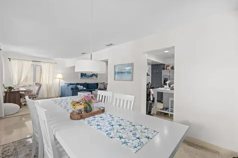224 N Gordon Road Fort Lauderdale FL 33301