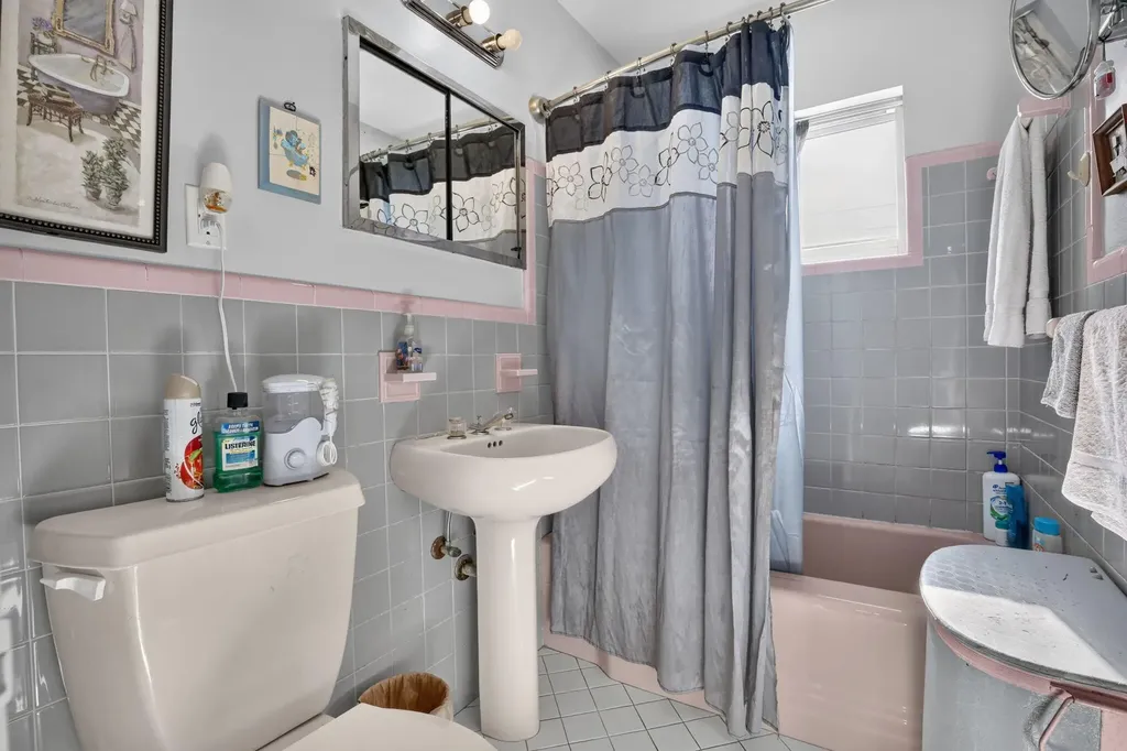 4760 NE 5th Avenue Oakland Park FL 33334