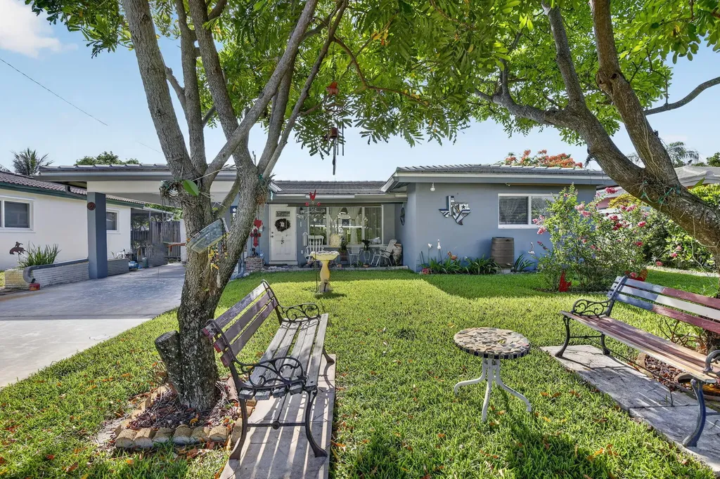 4760 NE 5th Avenue Oakland Park FL 33334