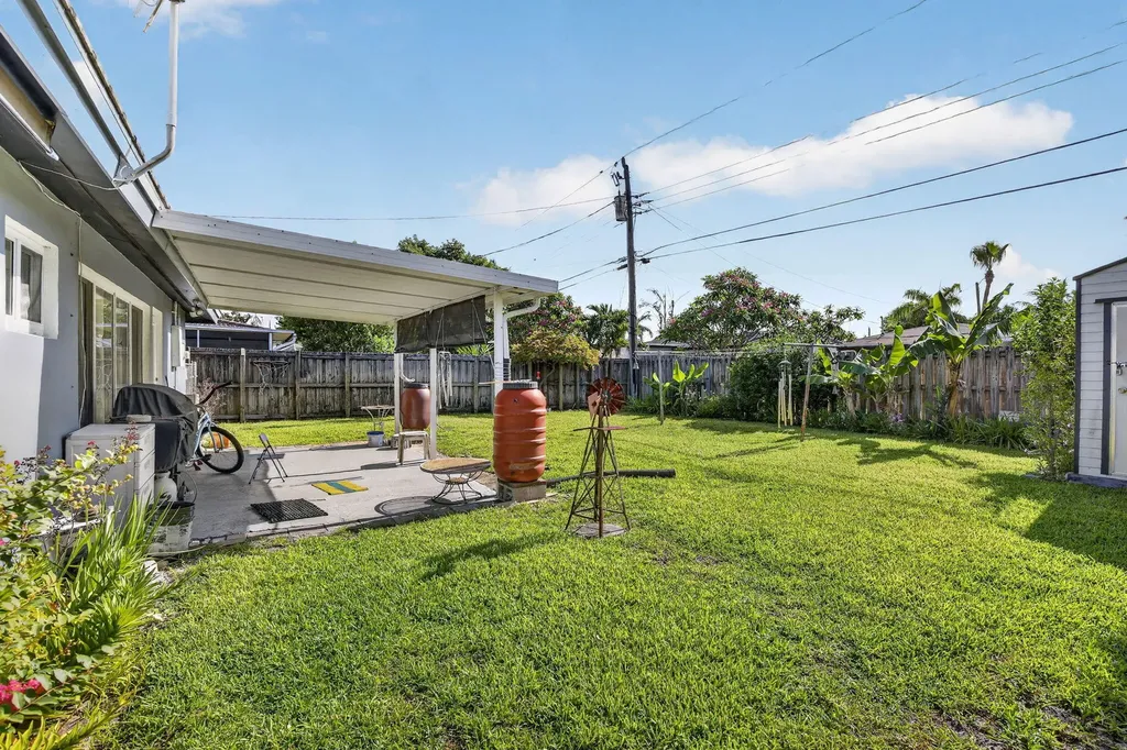 4760 NE 5th Avenue Oakland Park FL 33334