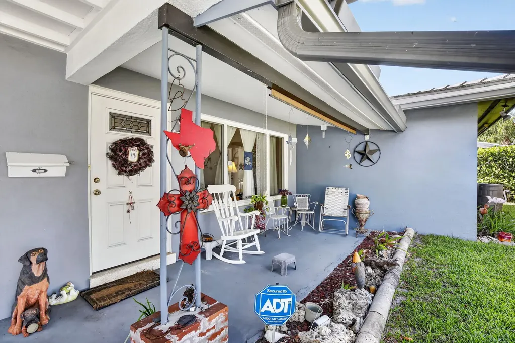 4760 NE 5th Avenue Oakland Park FL 33334
