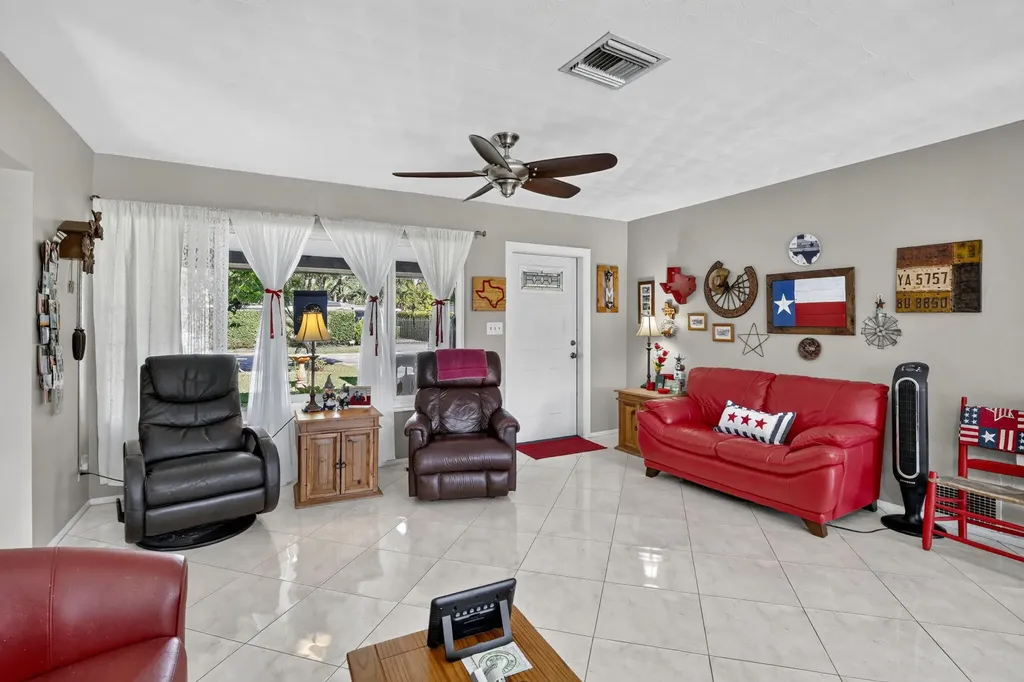 4760 NE 5th Avenue Oakland Park FL 33334