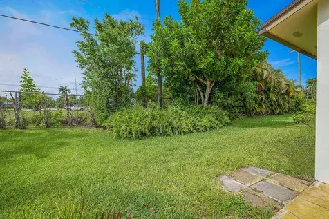 5231 Copperleaf Circle Delray Beach FL 33484