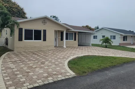 7613 NW 68th Terrace Tamarac FL 33321