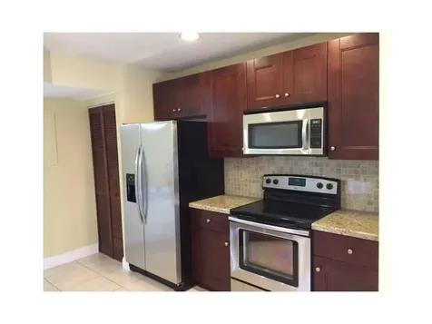 9295 W Sunrise Boulevard Plantation FL 33322