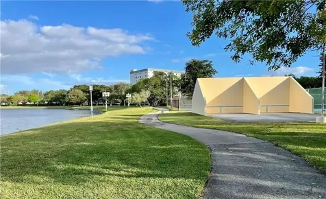 2307 S Cypress Bend Drive Pompano Beach FL 33069