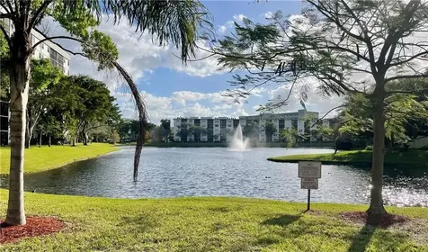 2307 S Cypress Bend Drive Pompano Beach FL 33069