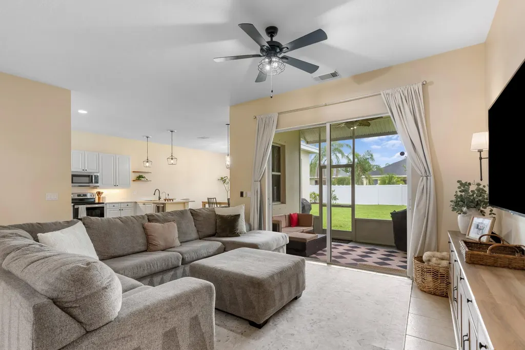 10731 SW Westlawn Boulevard Port St Lucie FL 34987