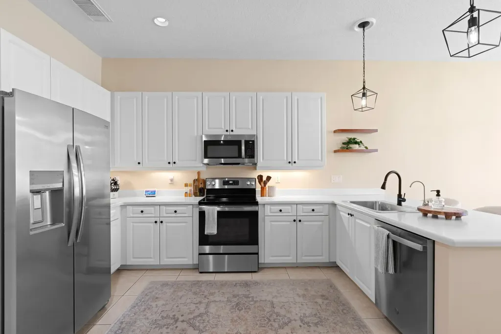 10731 SW Westlawn Boulevard Port St Lucie FL 34987