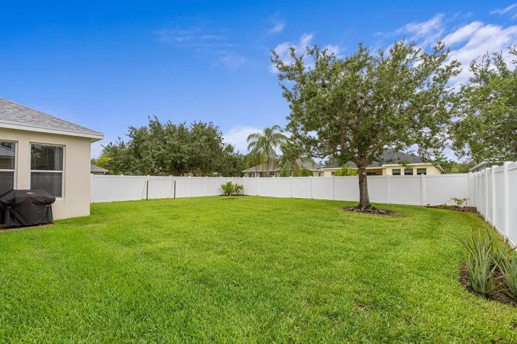 10731 SW Westlawn Boulevard Port St Lucie FL 34987