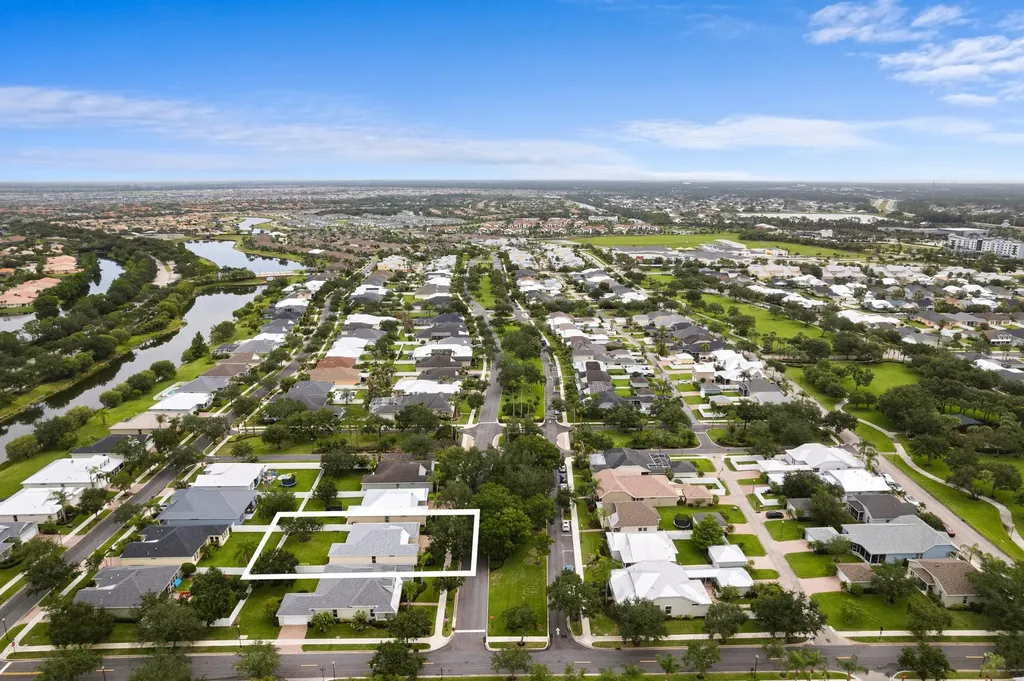 10731 SW Westlawn Boulevard Port St Lucie FL 34987