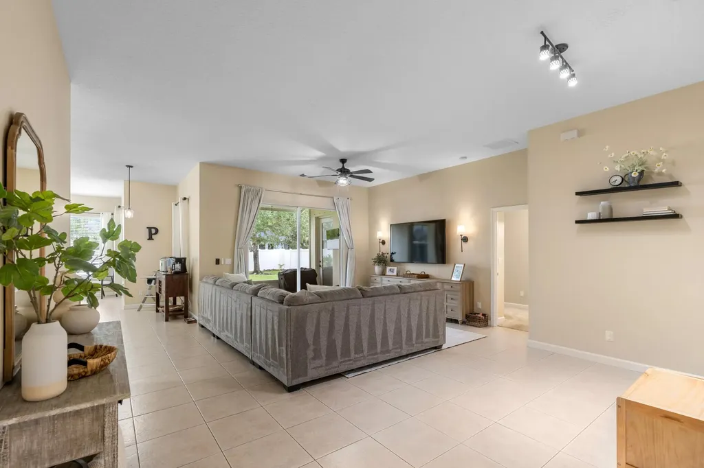 10731 SW Westlawn Boulevard Port St Lucie FL 34987
