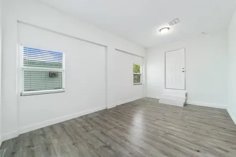 317 NW 14th Street Belle Glade FL 33430
