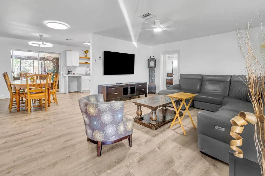 4469 Brandon Drive Delray Beach FL 33445