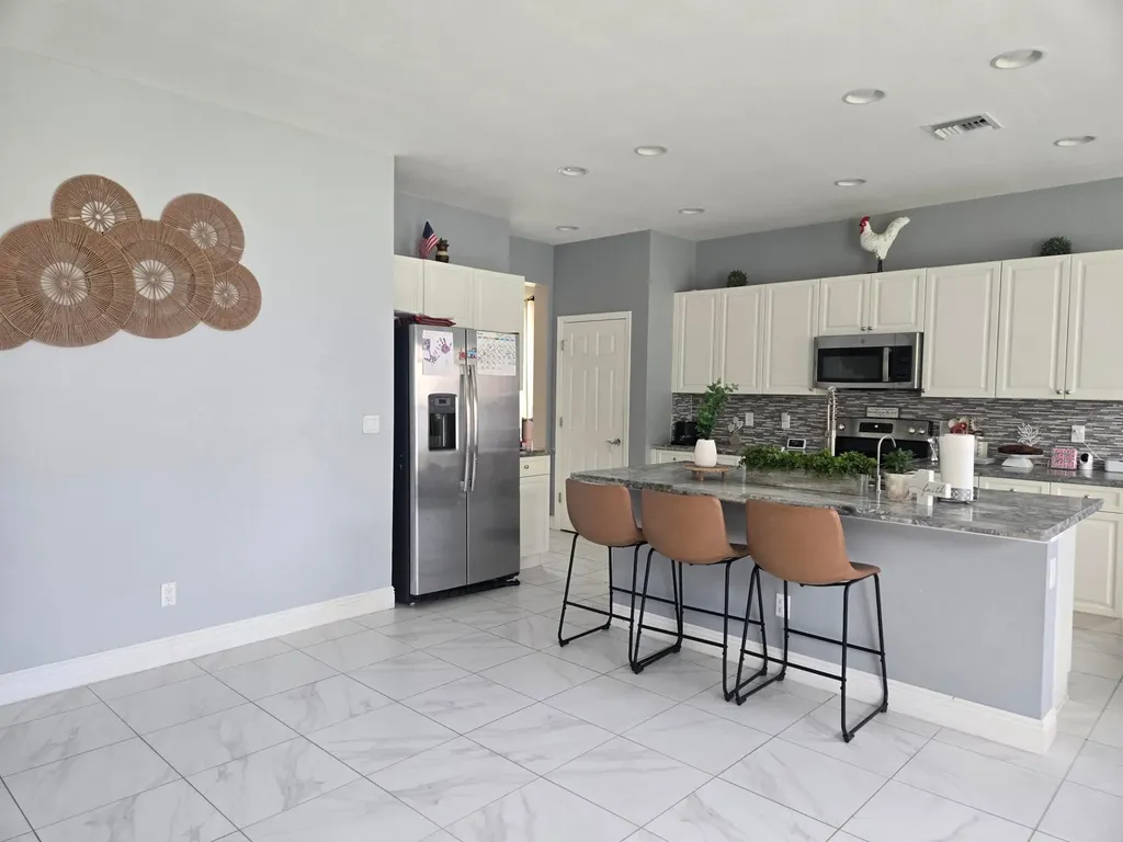 1327 NW Leonardo Circle Port St Lucie FL 34986