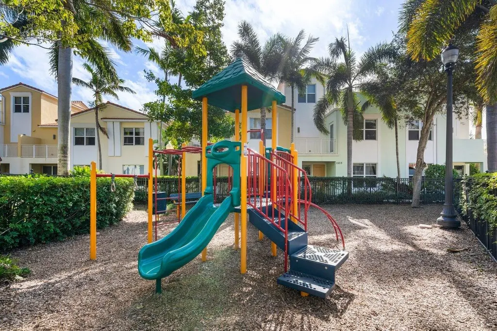 1511 NW 48th Lane Boca Raton FL 33431