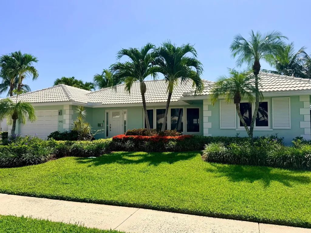 940 SW Mulberry Way Boca Raton FL 33486