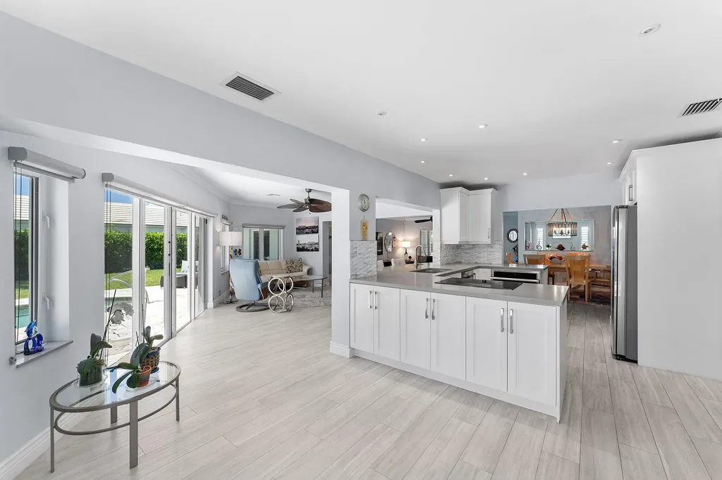 940 SW Mulberry Way Boca Raton FL 33486
