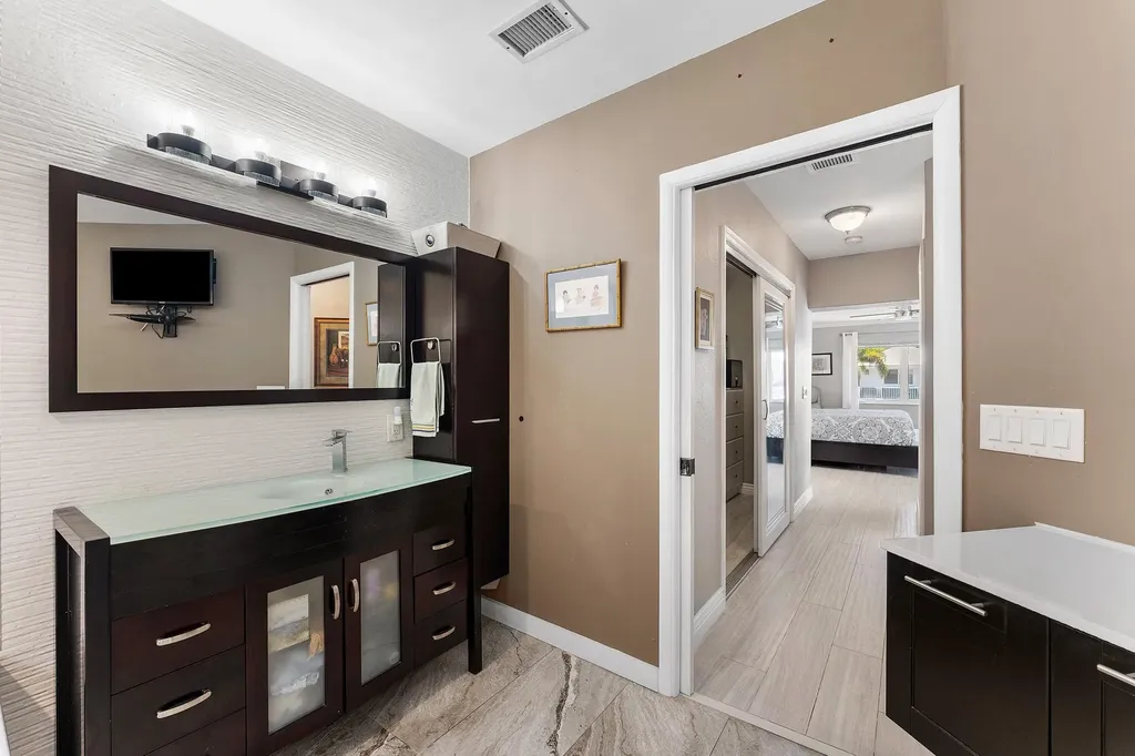 940 SW Mulberry Way Boca Raton FL 33486
