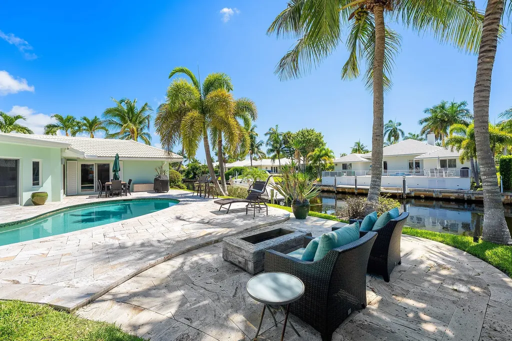 940 SW Mulberry Way Boca Raton FL 33486