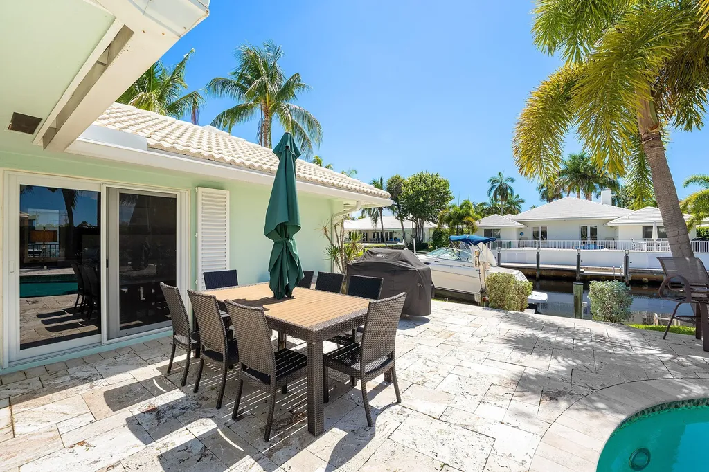 940 SW Mulberry Way Boca Raton FL 33486
