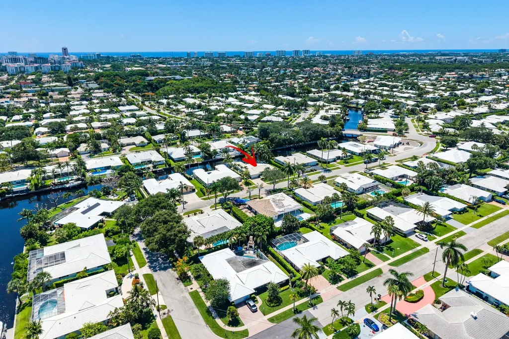 940 SW Mulberry Way Boca Raton FL 33486