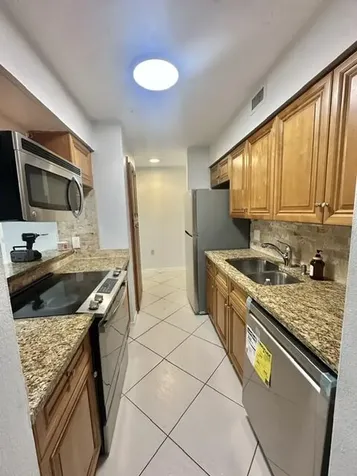 2305 N Congress Avenue Boynton Beach FL 33436