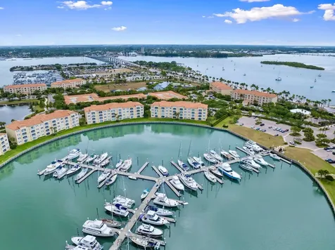11 Harbour Isle Drive W Fort Pierce FL 34949