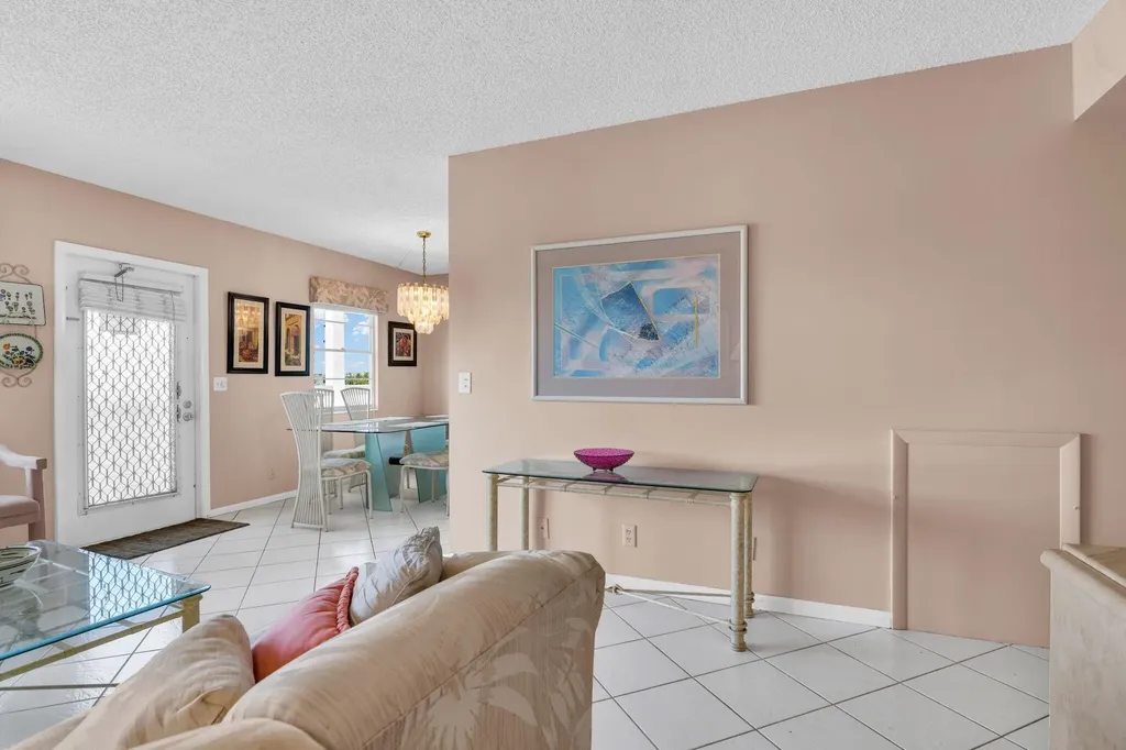 4053 Wolverton C Boca Raton FL 33434