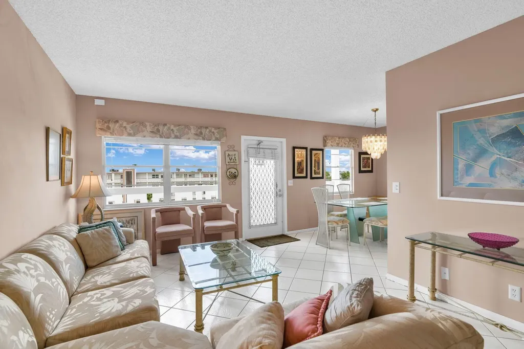 4053 Wolverton C Boca Raton FL 33434