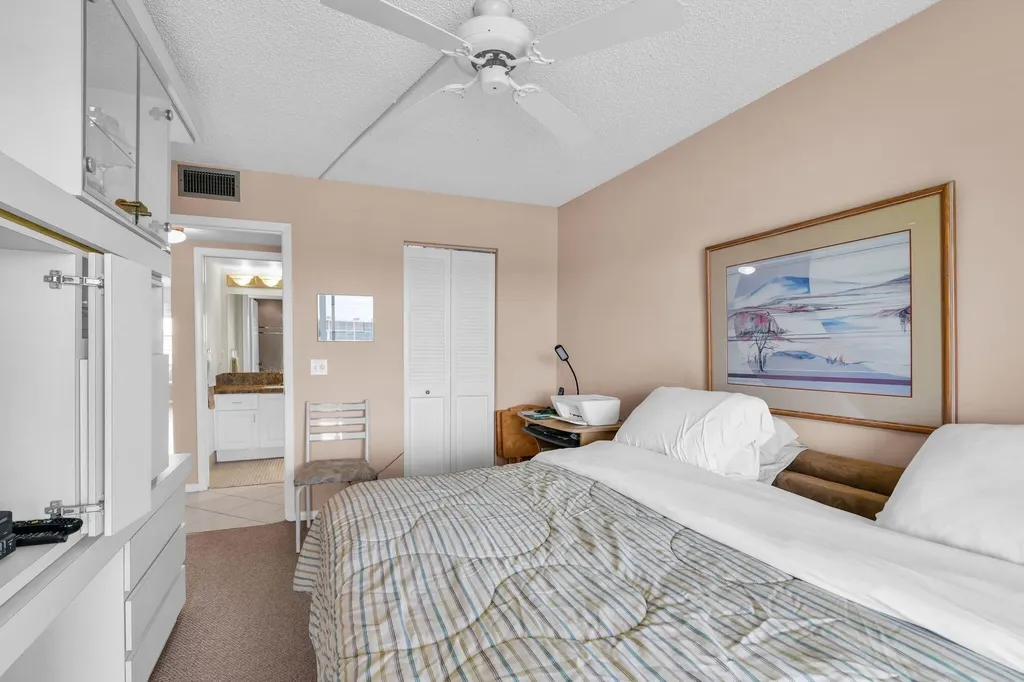 4053 Wolverton C Boca Raton FL 33434