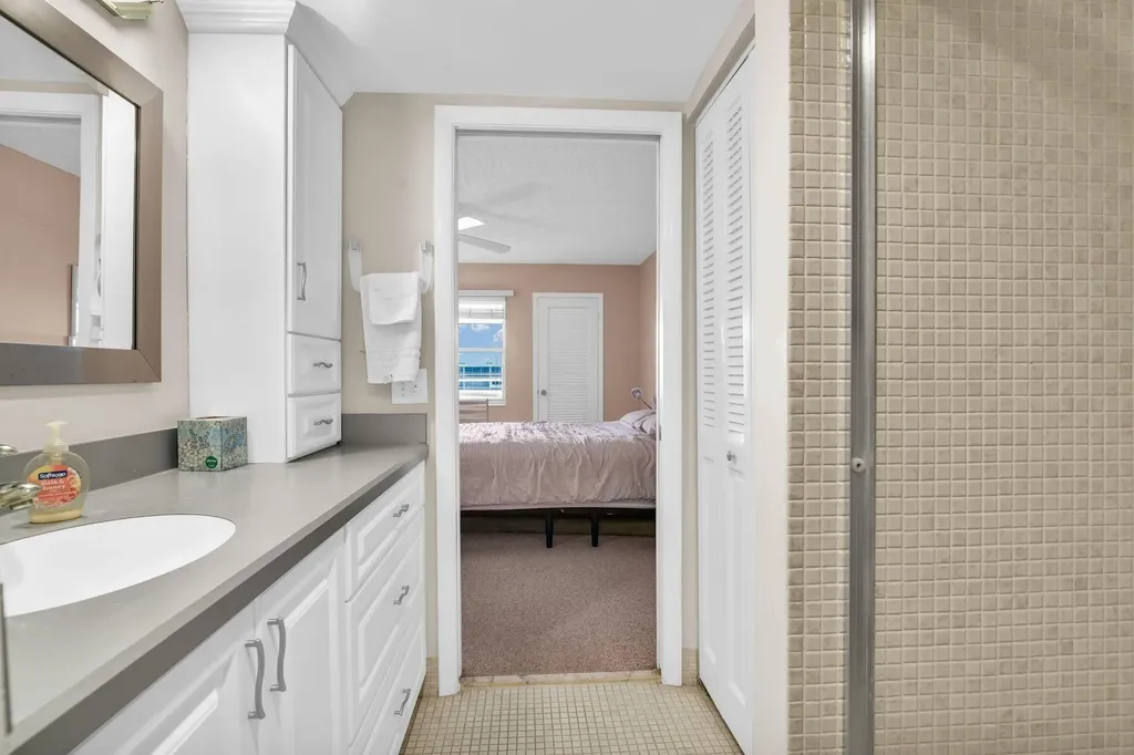 4053 Wolverton C Boca Raton FL 33434