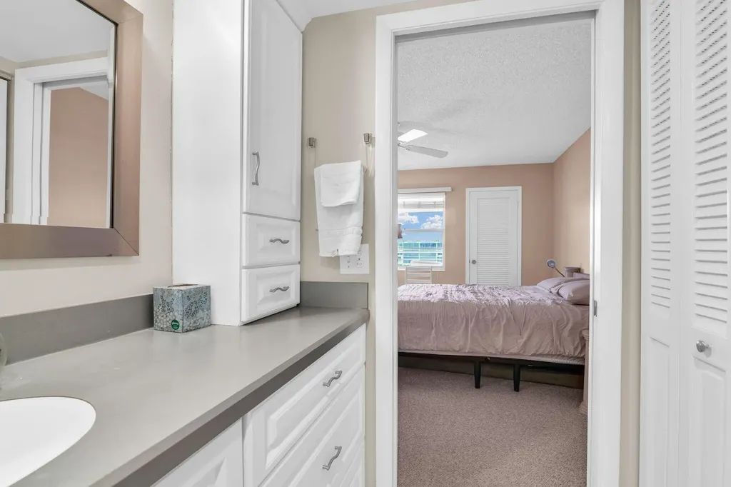 4053 Wolverton C Boca Raton FL 33434